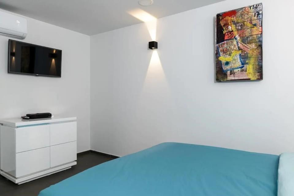 Ferienwohnung 4BR Beach area with Garden&Parknig Tel Aviv-Jaffa Exterior foto